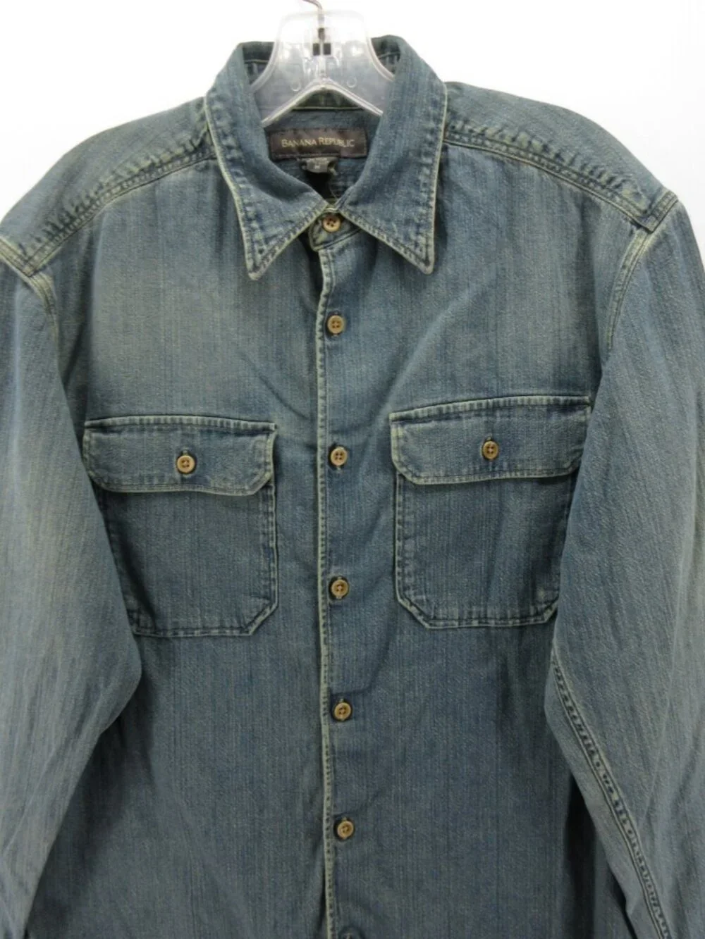 VGT Banana Republic Shirt Medium Denim Button Up Y2K Heritage Travel *